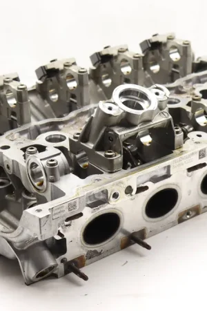 BMW Engine Cylinder Head (X1) 11128482777 Money Back Guarantee