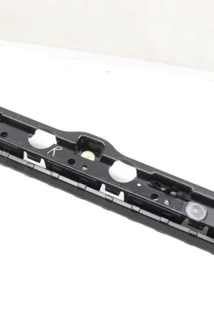 Top Pick BMW Rocker Panel / Side Skirt Mount Bracket (Center) 51777357134